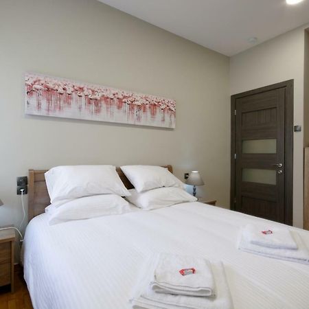 “Zeus”, Stylish Luxury Business Suite In The Heart Of Athens. Экстерьер фото